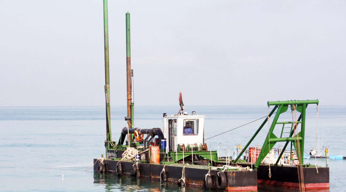 Union Dredgers Awarded Dredging project from the SRTA UAE