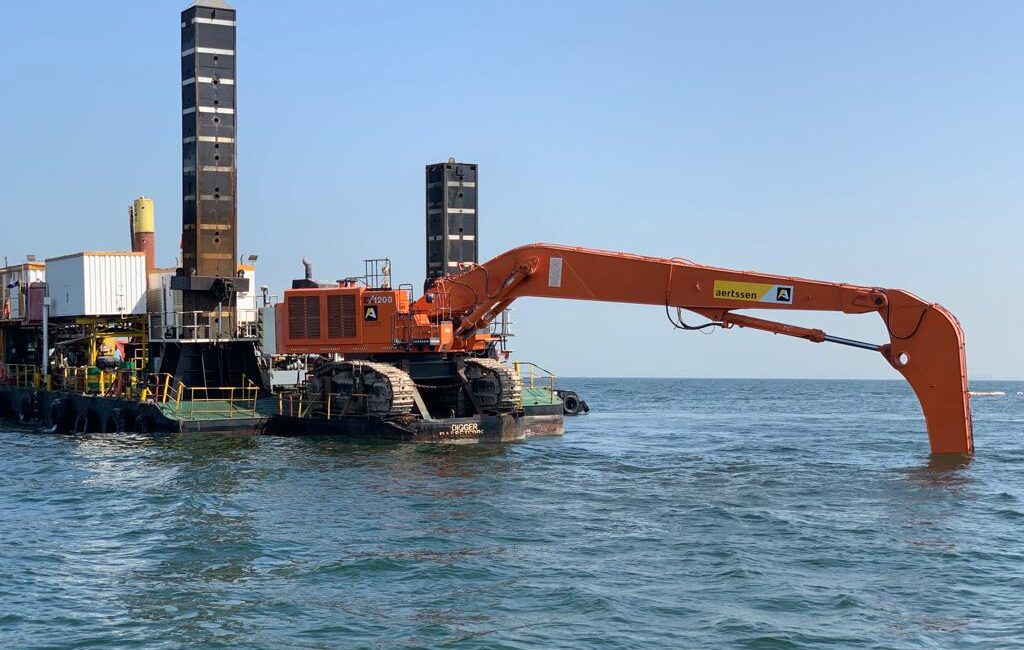 Channel Dredging for government of Sharjah-union dredgers marine contracting