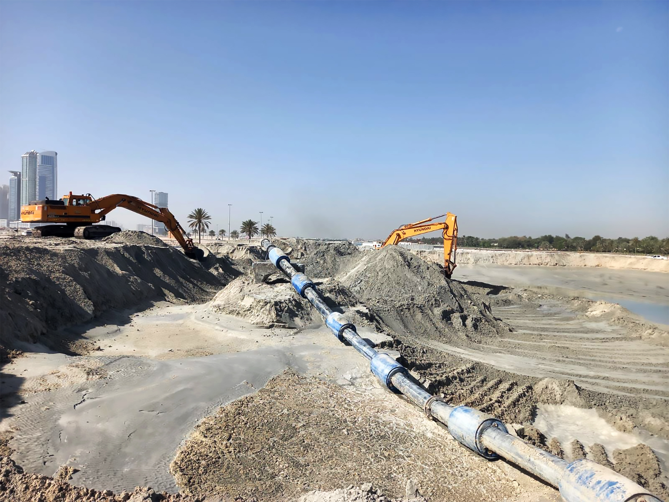 Pipeline trench dredging works perform by union dredgers marine contracting